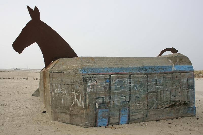 Art at the North Sea coast.jpg - Kunst ved Vesterhavet. -- Art at the North Sea coast.